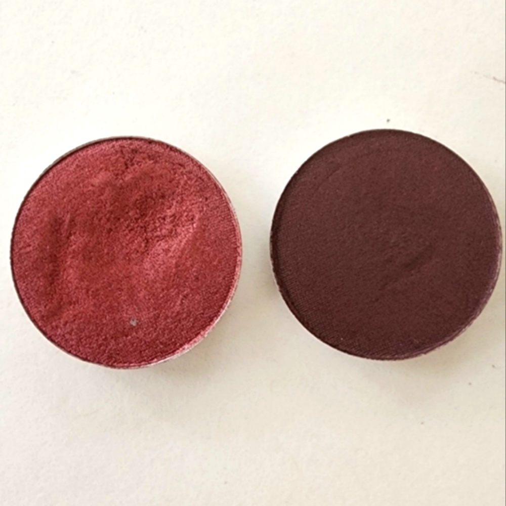 👁️ M.A.C Sketch & Cranberry Eyeshadows